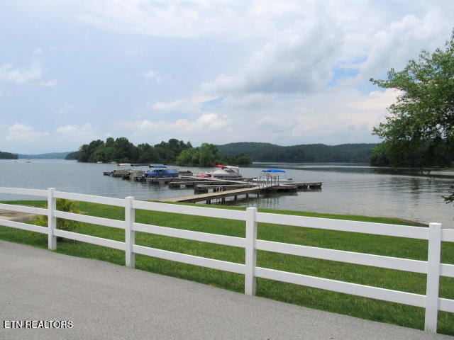 282 W Mountain Dr, Rockwood, TN 37854
