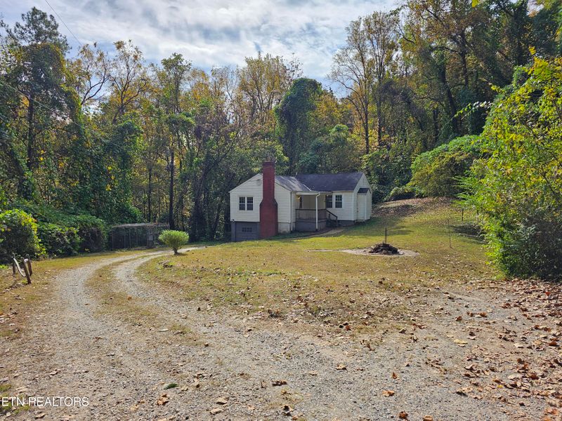 2820 Riverside Dr, Knoxville, TN 37914