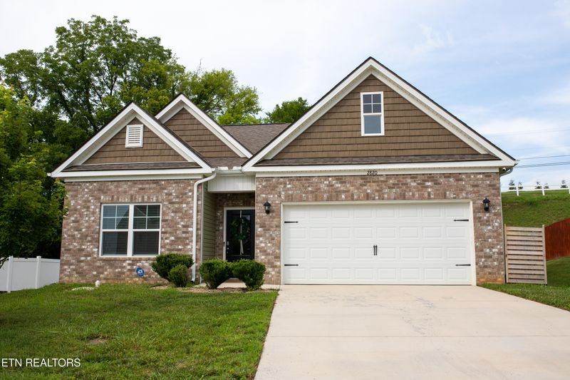 2820 Terrace View Rd, Sevierville, TN 37876