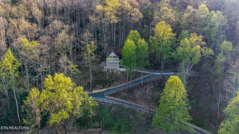 2821 Overholt Tr, Sevierville, TN 37862