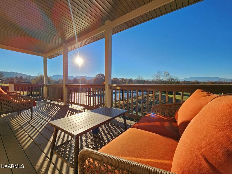 2822 Dalton Dr, Sevierville, TN 37876