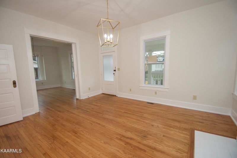 2822 E 5th Ave, Knoxville, TN 37914
