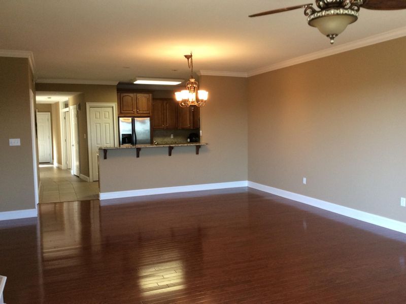 2822 Lake Pointe Dr, Kingston, TN 37763