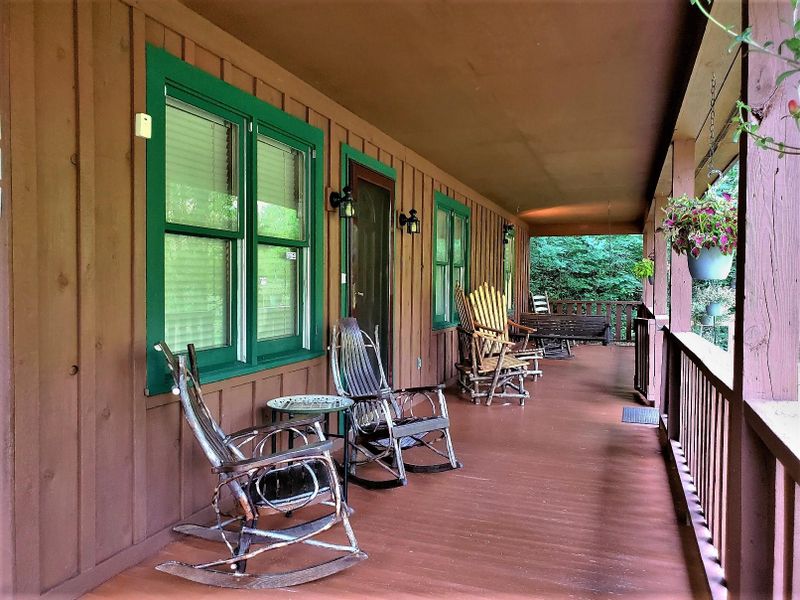 2823 Bramblebrook Way, Sevierville, TN 37876