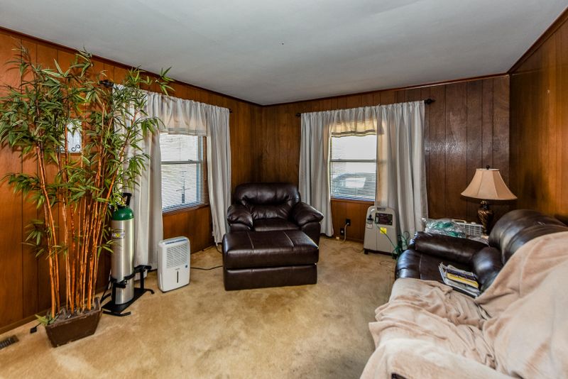 2824 Cecil Ave, Knoxville, TN 37917