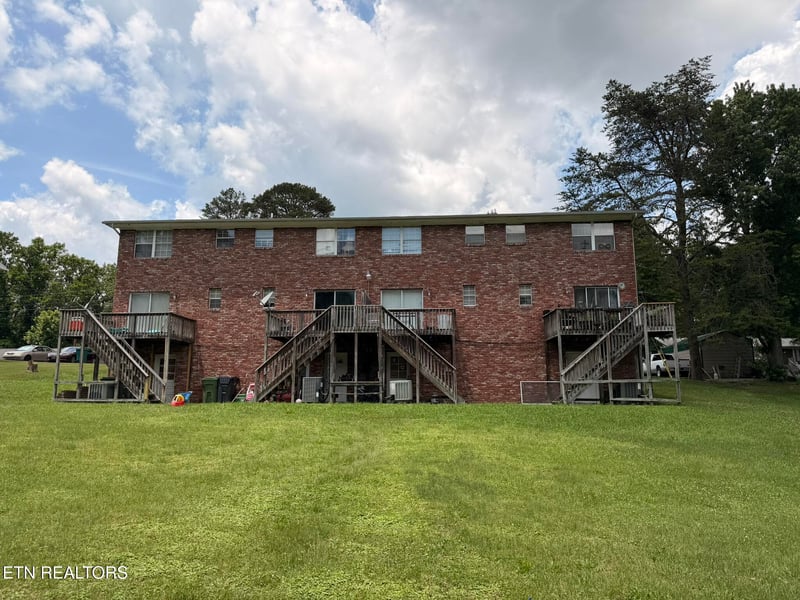 2828 NE Colt Dr, Knoxville, TN 37918