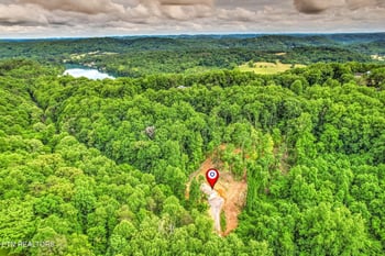 283 Farmers Hollow Rd, Clinton, TN 37716