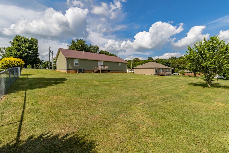 283 Isbill Rd, Madisonville, TN 37354