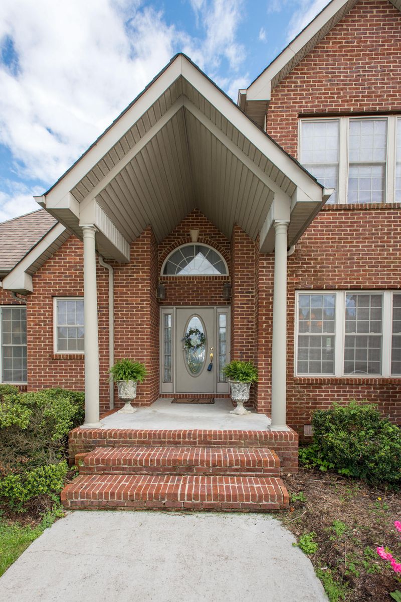 2830 E Emory Rd, Knoxville, TN 37938