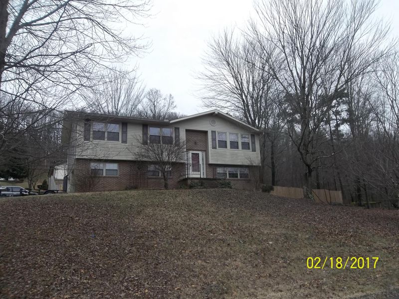2832 Ithaca Dr, Knoxville, TN 37918