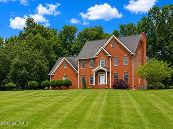 2832 Kensington St, Athens, TN 37303