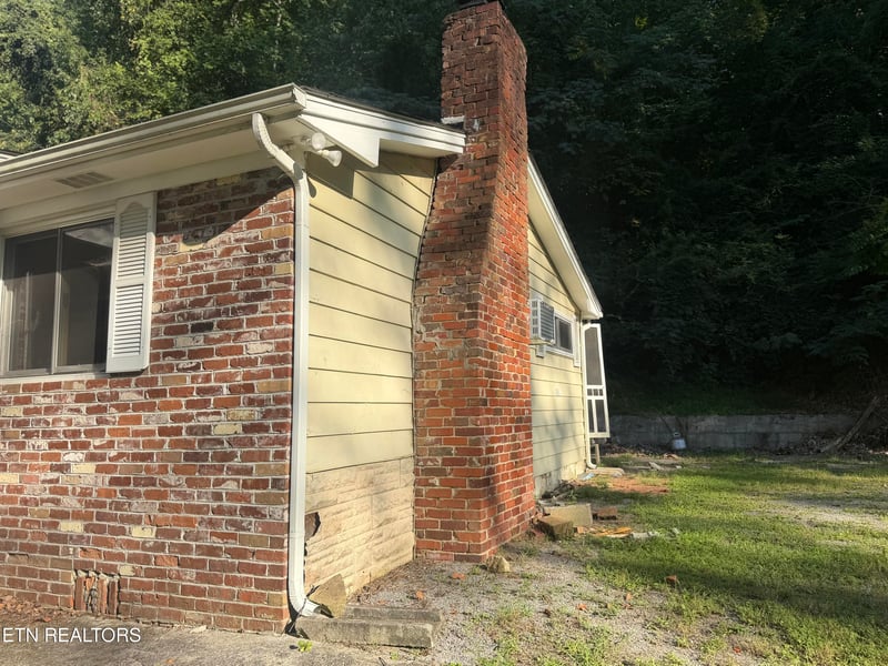 2832 Rifle Range Dr, Knoxville, TN 37918