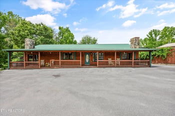 2834 Florence Dr, Pigeon Forge, TN 37863