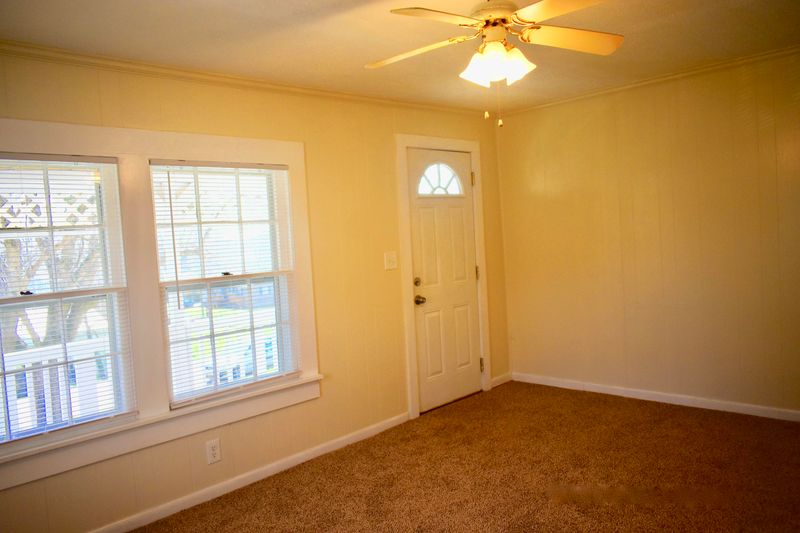 2835 Cecil Ave, Knoxville, TN 37917