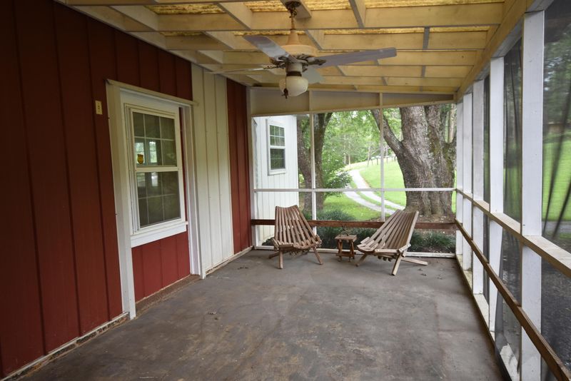 2837 Mary Ridge Farm Rd, Sevierville, TN 37862