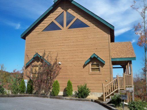2839 Cedar Falls Way, Pigeon Forge, TN 37862