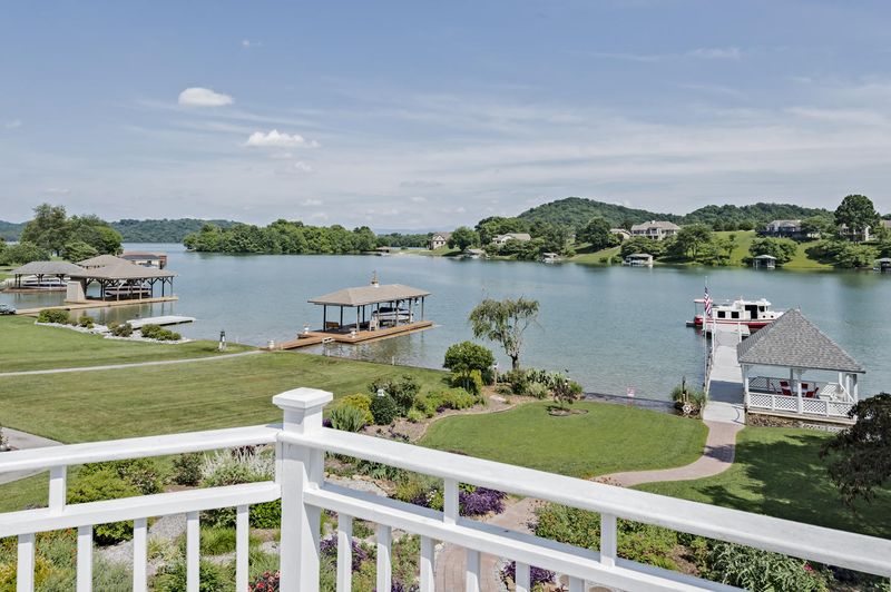 284 Dudala Way, Loudon, TN 37774
