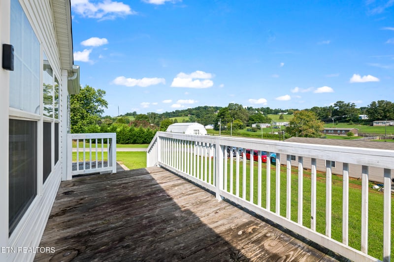 2840 Loveday Pl, Kodak, TN 37764