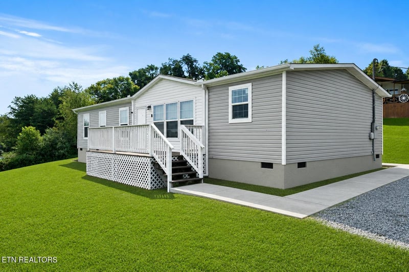 2840 Loveday Pl, Kodak, TN 37764
