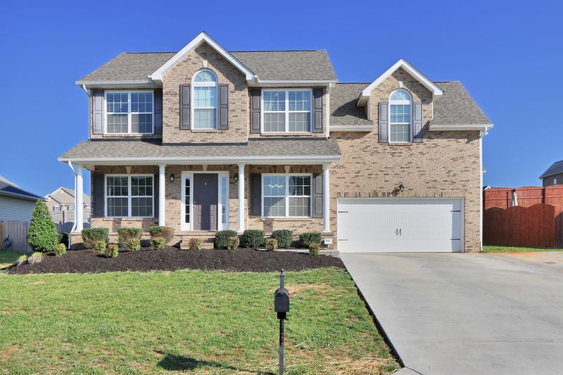 2840 Southwinds Cir, Sevierville, TN 37876