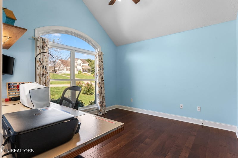 2841 Misty Ridge Dr, Lenoir City, TN 37772