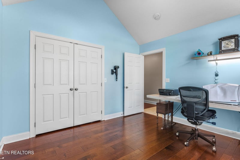 2841 Misty Ridge Dr, Lenoir City, TN 37772