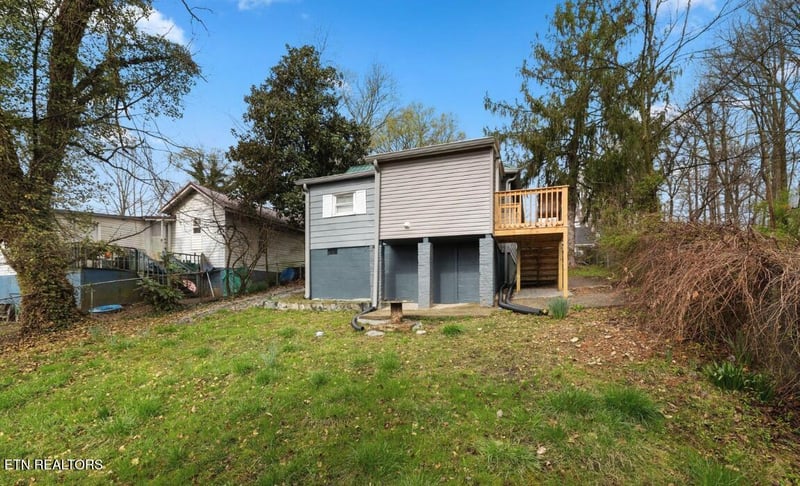 2842 Nichols Ave, Knoxville, TN 37917