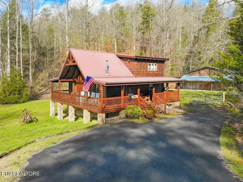 2849 Laughing Pines Ln, Sevierville, TN 37862