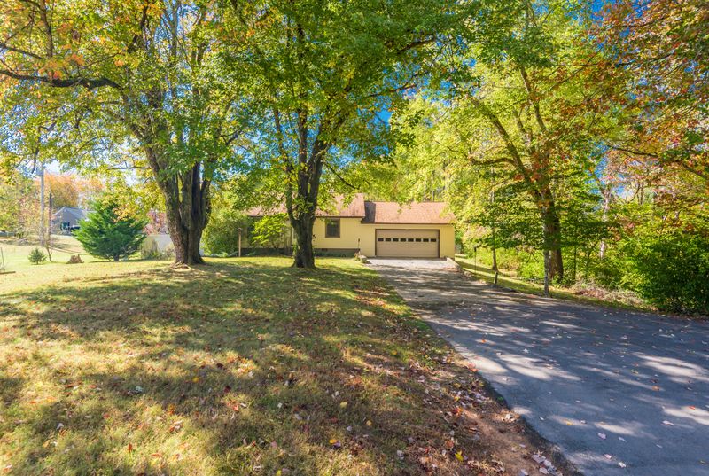 2849 Montvale Rd, Maryville, TN 37803