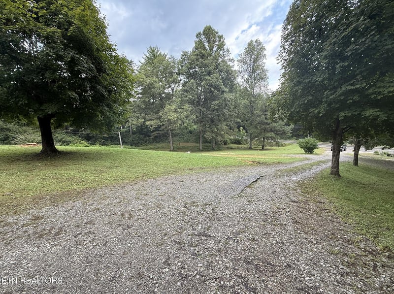 2849 Morgan County Hwy, Wartburg, TN 37887