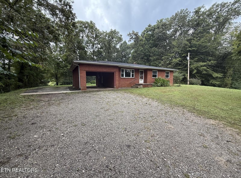 2849 Morgan County Hwy, Wartburg, TN 37887