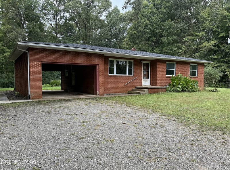 2849 Morgan County Hwy, Wartburg, TN 37887