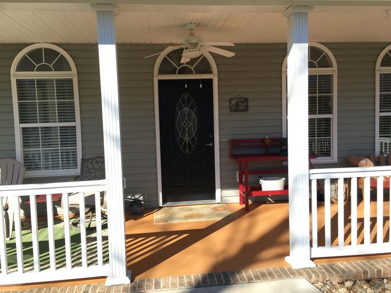 285 Burning Oaks Dr, Sevierville, TN 37876