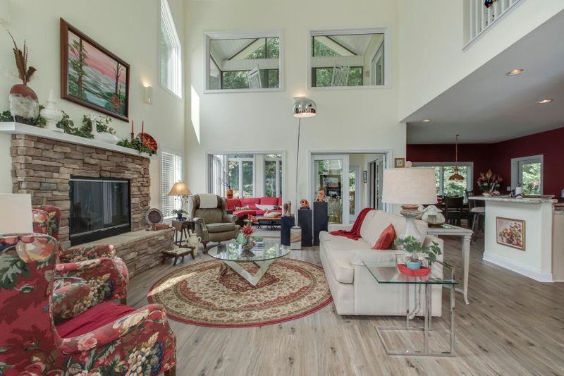 285 Cheestana Way, Loudon, TN 37774