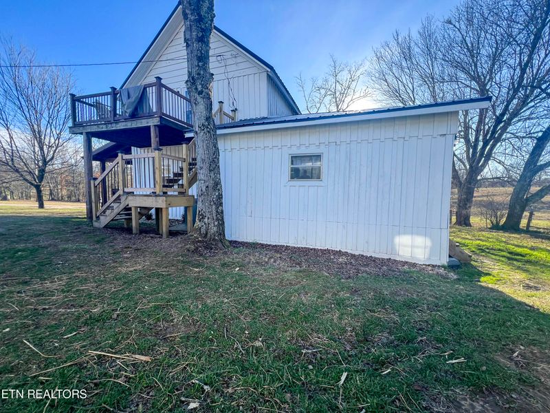 285 John Nitzscheke Rd, Sunbright, TN 37872