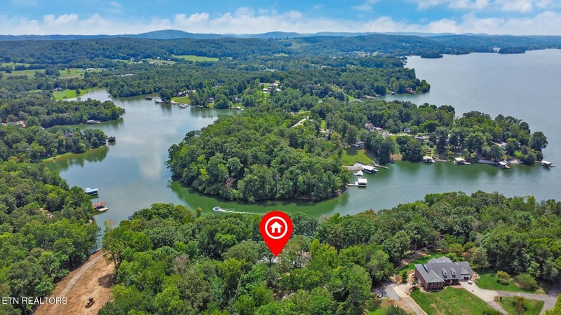 285 Timberline Dr, Kingston, TN 37763