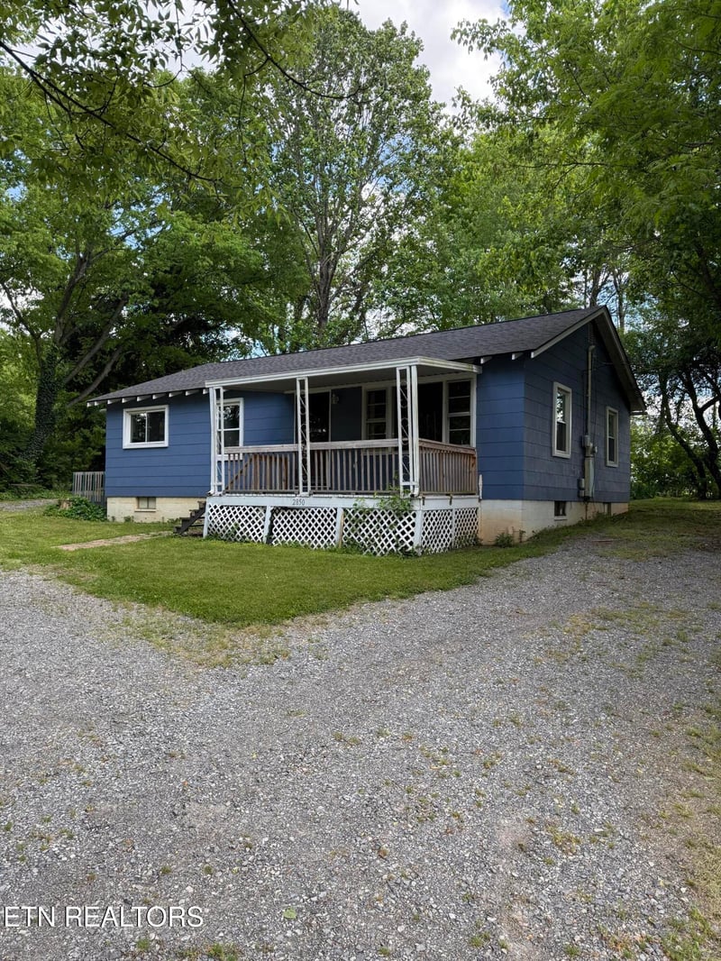 2850 Hodges Ferry Rd, Kodak, TN 37764