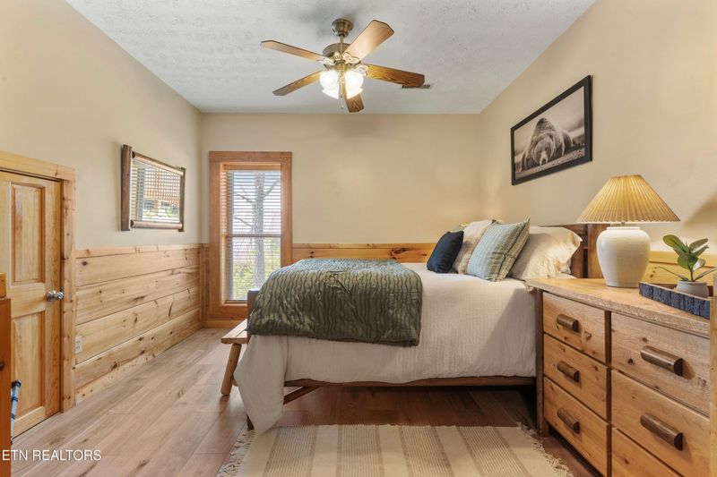 2851 Indigo Ln, Sevierville, TN 37862