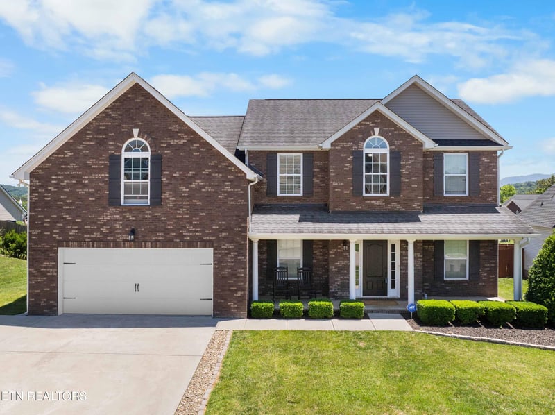 2851 Southwinds Cir, Sevierville, TN 37876