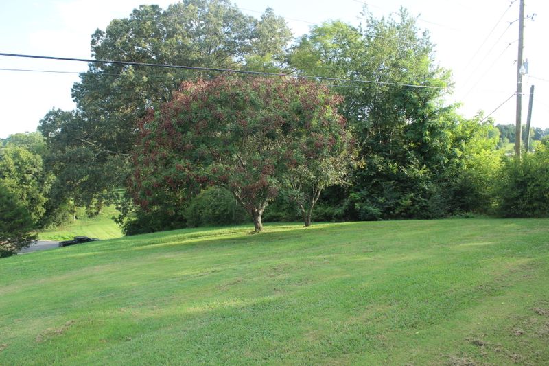 2851 Springvale Rd, Morristown, TN 37813