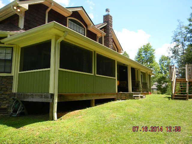 2851 Summit Trails Dr, Sevierville, TN 37862