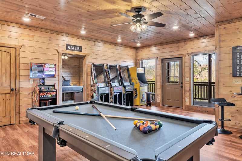 2852 Owens Ridge Way, Sevierville, TN 37876