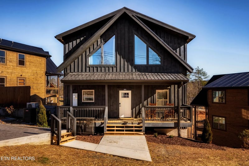 2852 Sequoia Rd, Pigeon Forge, TN 37863