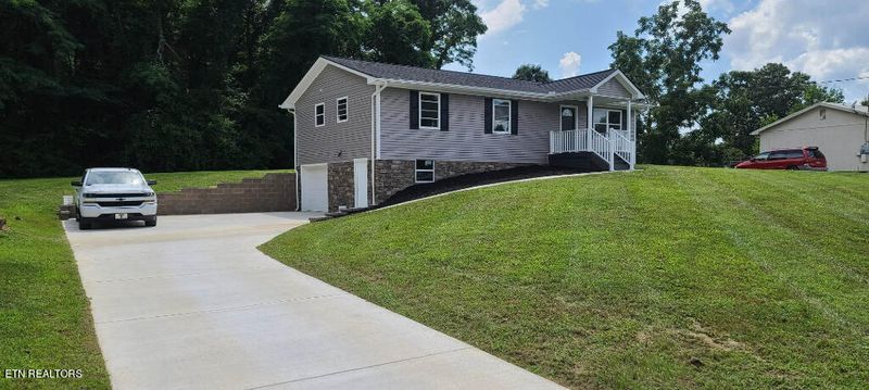 2854 Blue Ridge Dr, Morristown, TN 37814