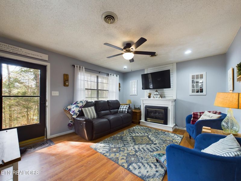 2854 Easy St, Sevierville, TN 37862