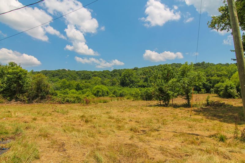 2854 Rutledge Pike, Blaine, TN 37709