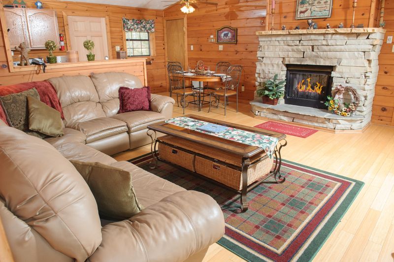 2859 Eagle Crest, Sevierville, TN 37876
