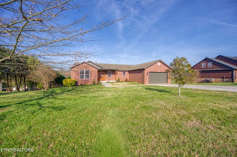 2859 Luther Catlett Cir, Sevierville, TN 37876