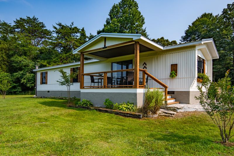 286 Archery Ln, Jacksboro, TN 37757