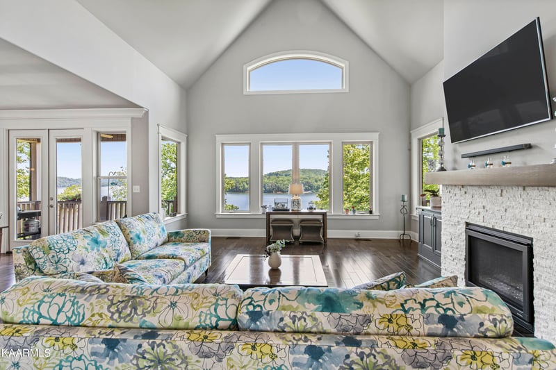 286 Serenity Dr, Harriman, TN 37748